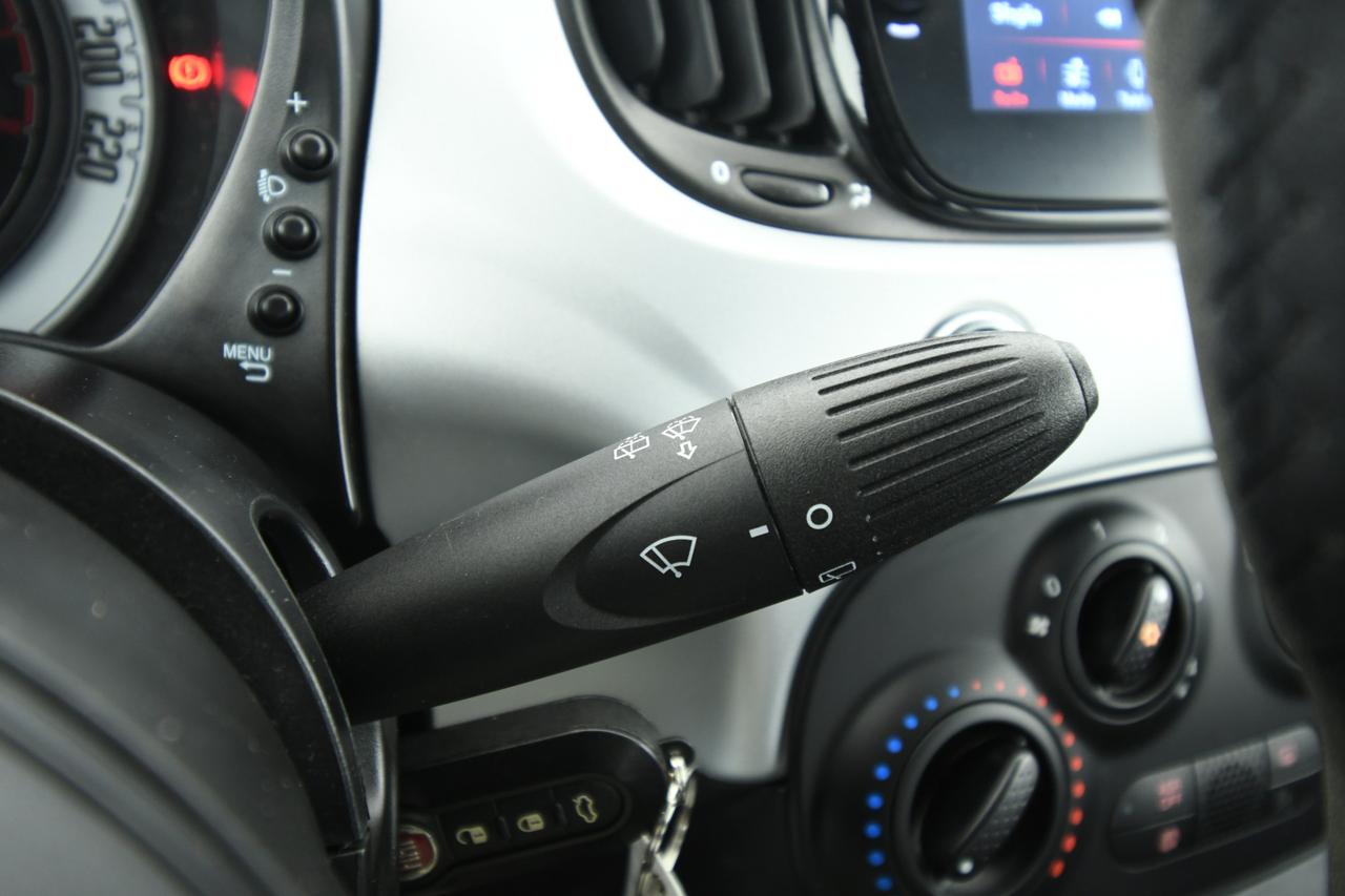 FIAT 500 1.0 hybrid Connect 70cv NEOPATENTATI+BLUETOOTH