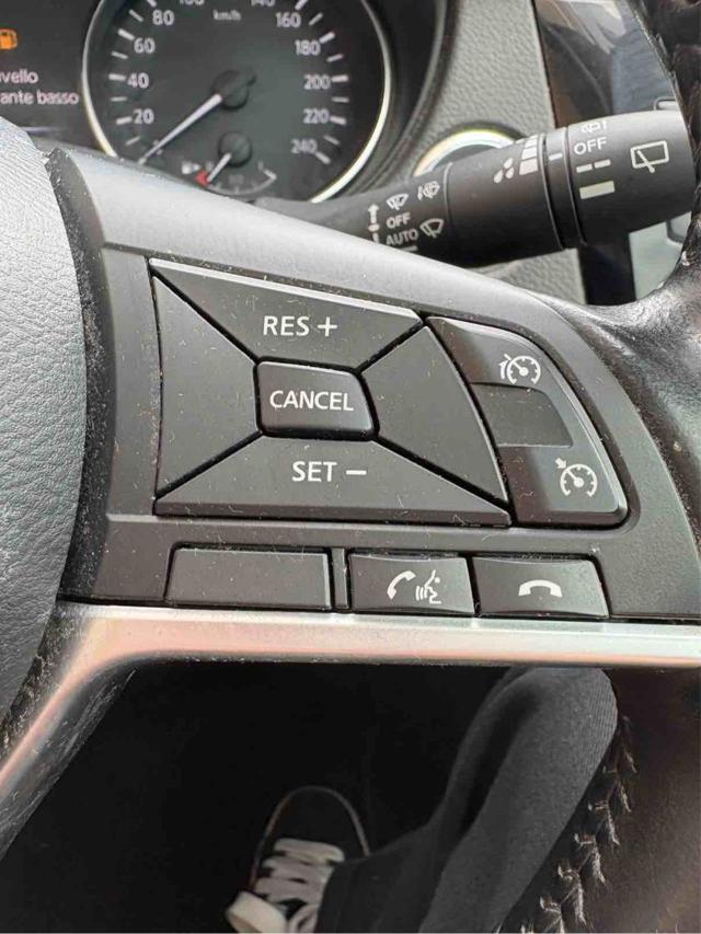 NISSAN Qashqai 1.6 dCi 2WD N-Connecta xtronic AUT