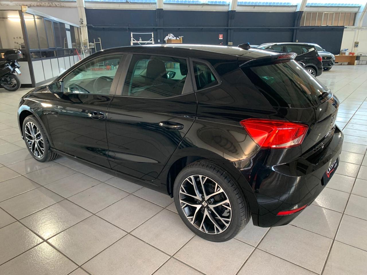 Seat Ibiza 1.0 MPI 5 porte BLACK EDITION