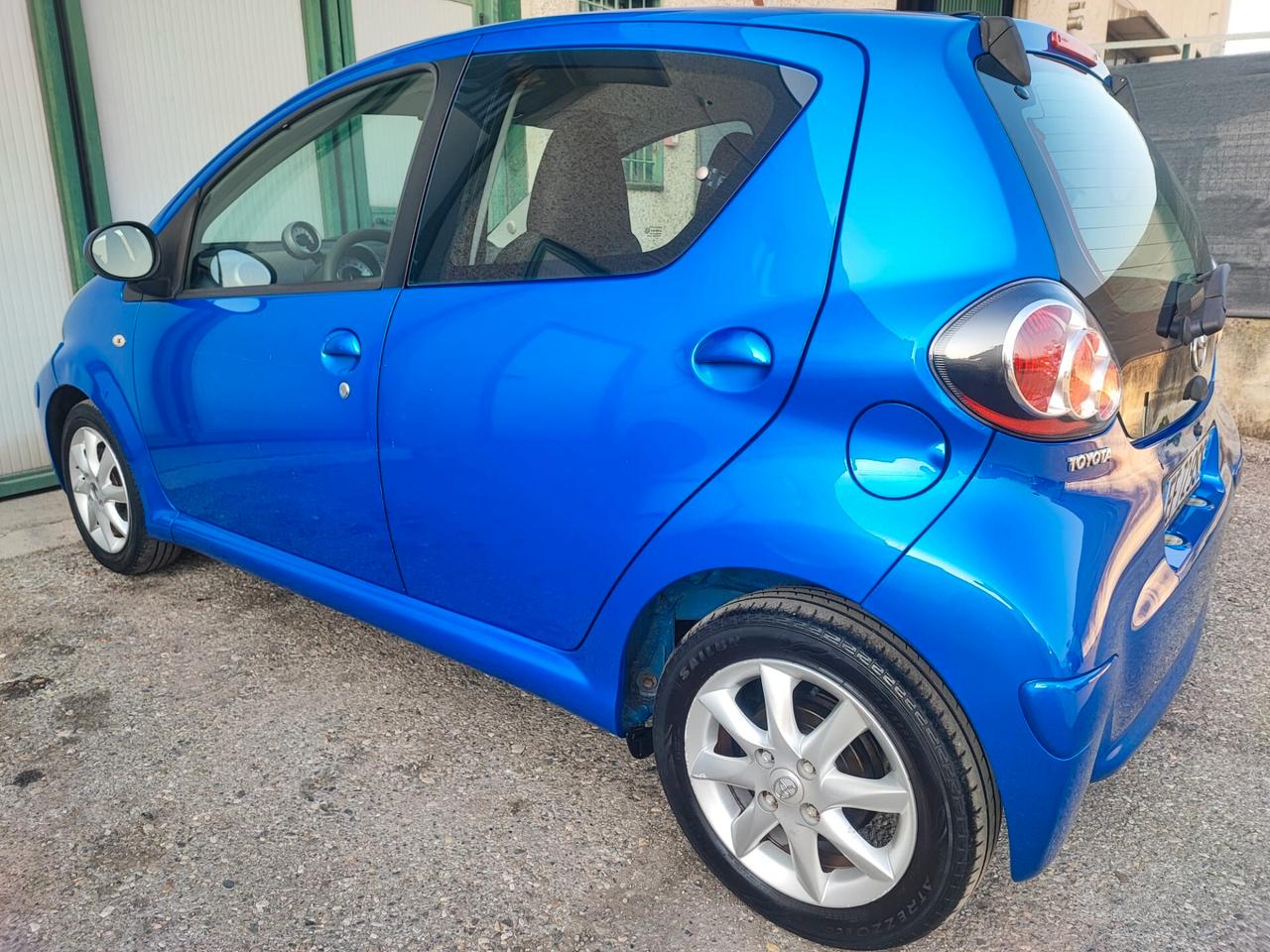 Toyota Aygo 1.0 5 porte UNICO PROPRIETARIO 2010