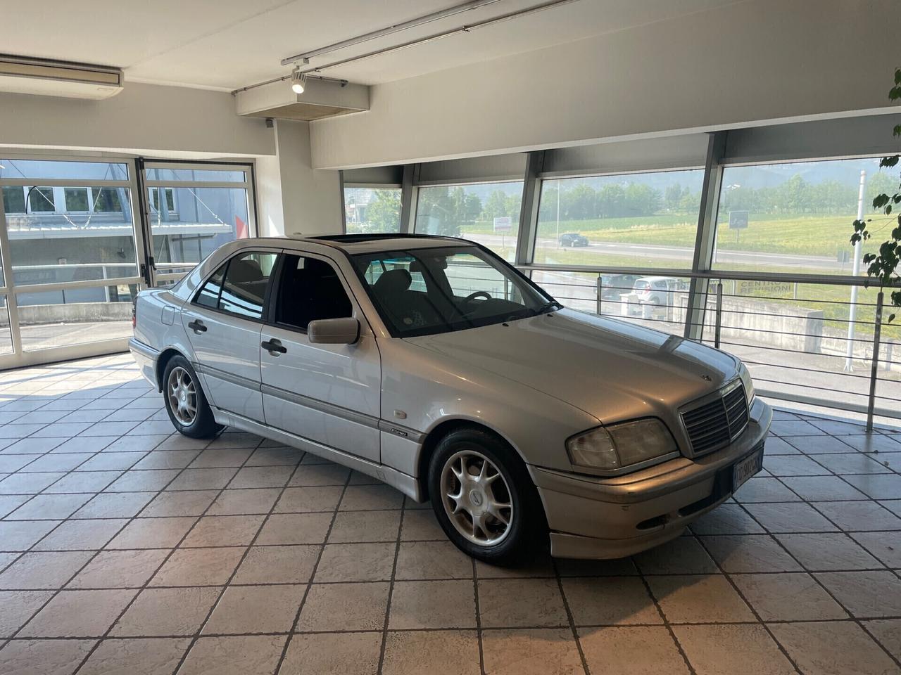 Mercedes-benz C 220 diesel automatica