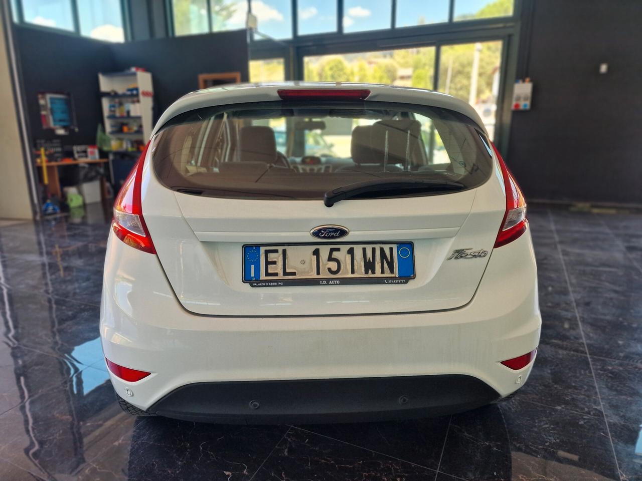 Ford Fiesta 1.4 5 porte Bz.- GPL Titanium