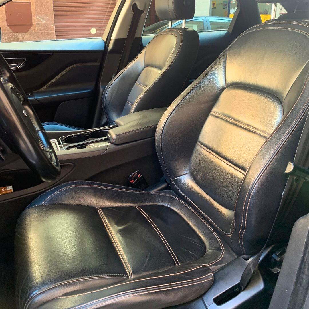 Jaguar F-Pace 2.0 D 180 CV AWD Prestige