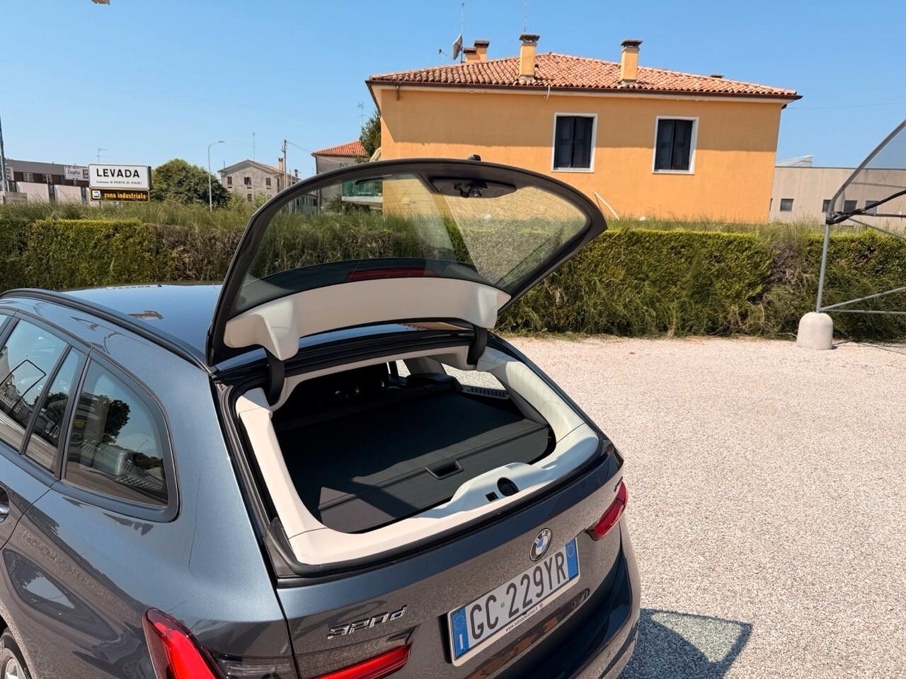 Bmw 320 d Touring mhev 48V Xdrive Business Advantage auto