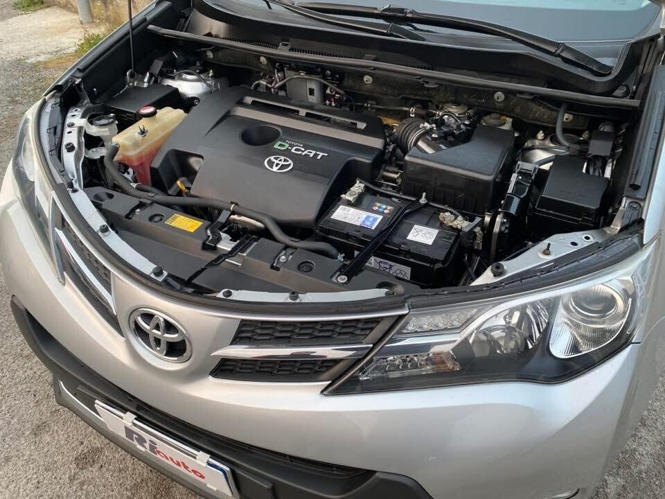 Toyota RAV 4 RAV4 2.2 D-4D 4WD Lounge