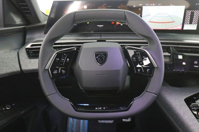 PEUGEOT 5008 3ª serie Hybrid 145 e-DCS6 GT