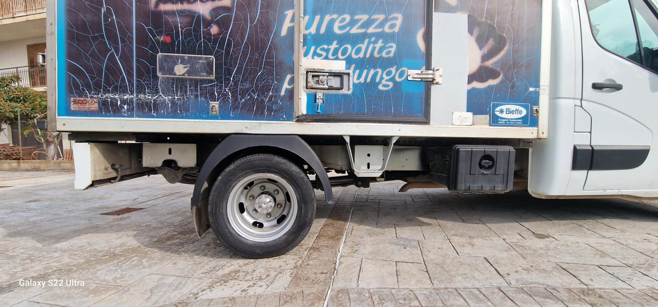 Renault Master T35 2.3 dCi/130 ISOTERMICO