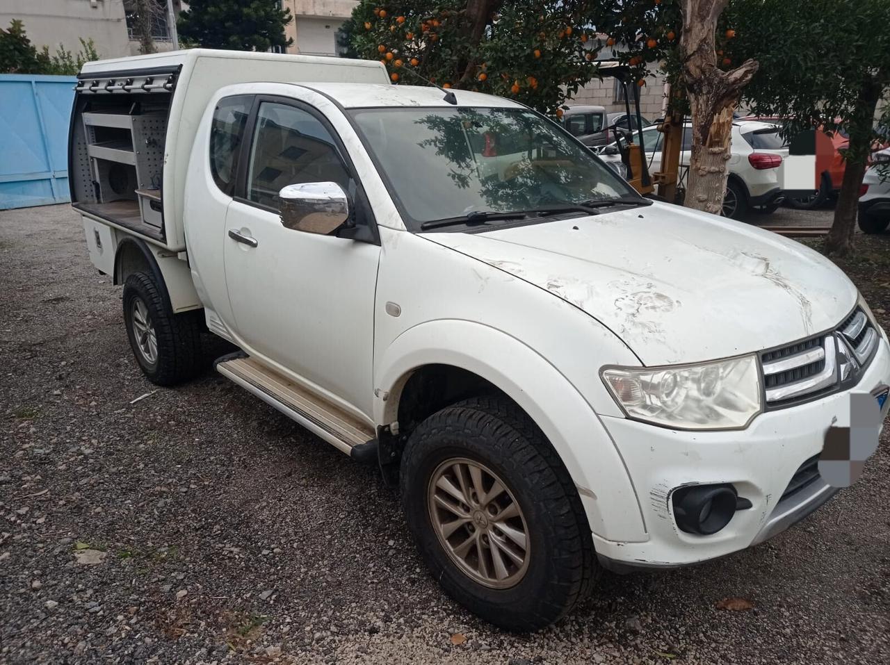 Mitsubishi L200 2.5 DI-D/178CV -2015