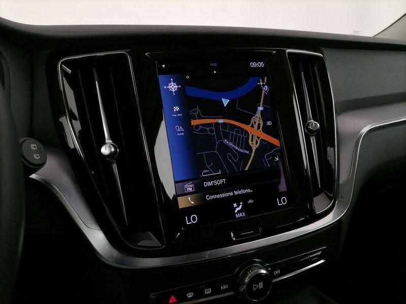 Volvo V60 2.0 b3 Momentum Business Pro auto 8m my21