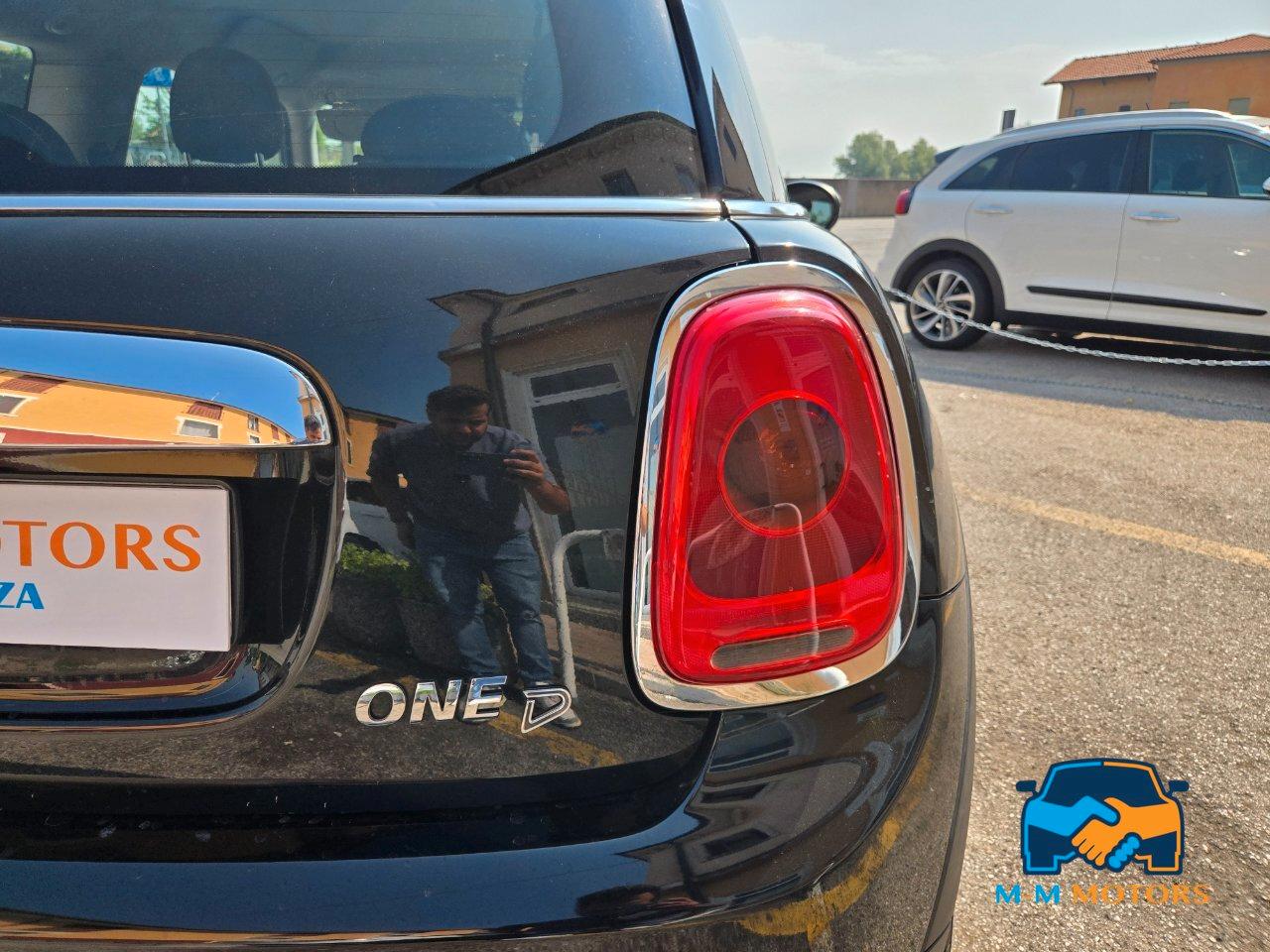 Mini 3 Porte One D 1.5 D