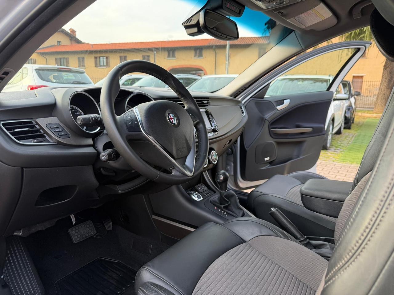 Alfa Romeo Giulietta 1.4 Turbo MultiAir TCT Exclusive AUTOMATICA