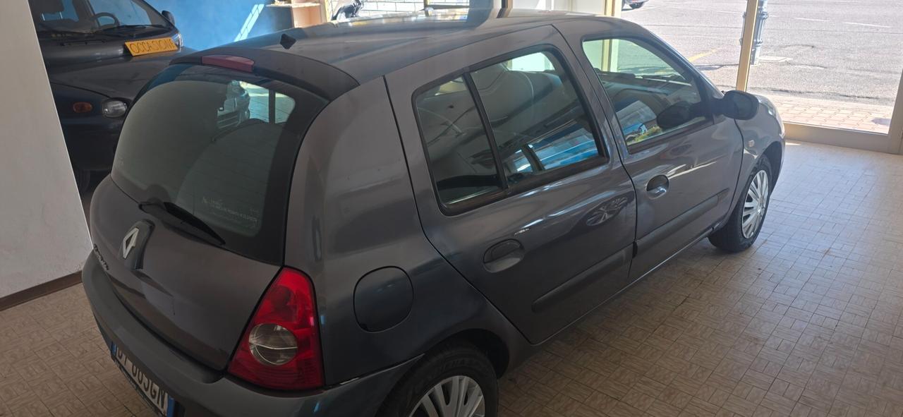 Renault Clio 1.2 16V 5 porte GPL Dynamique