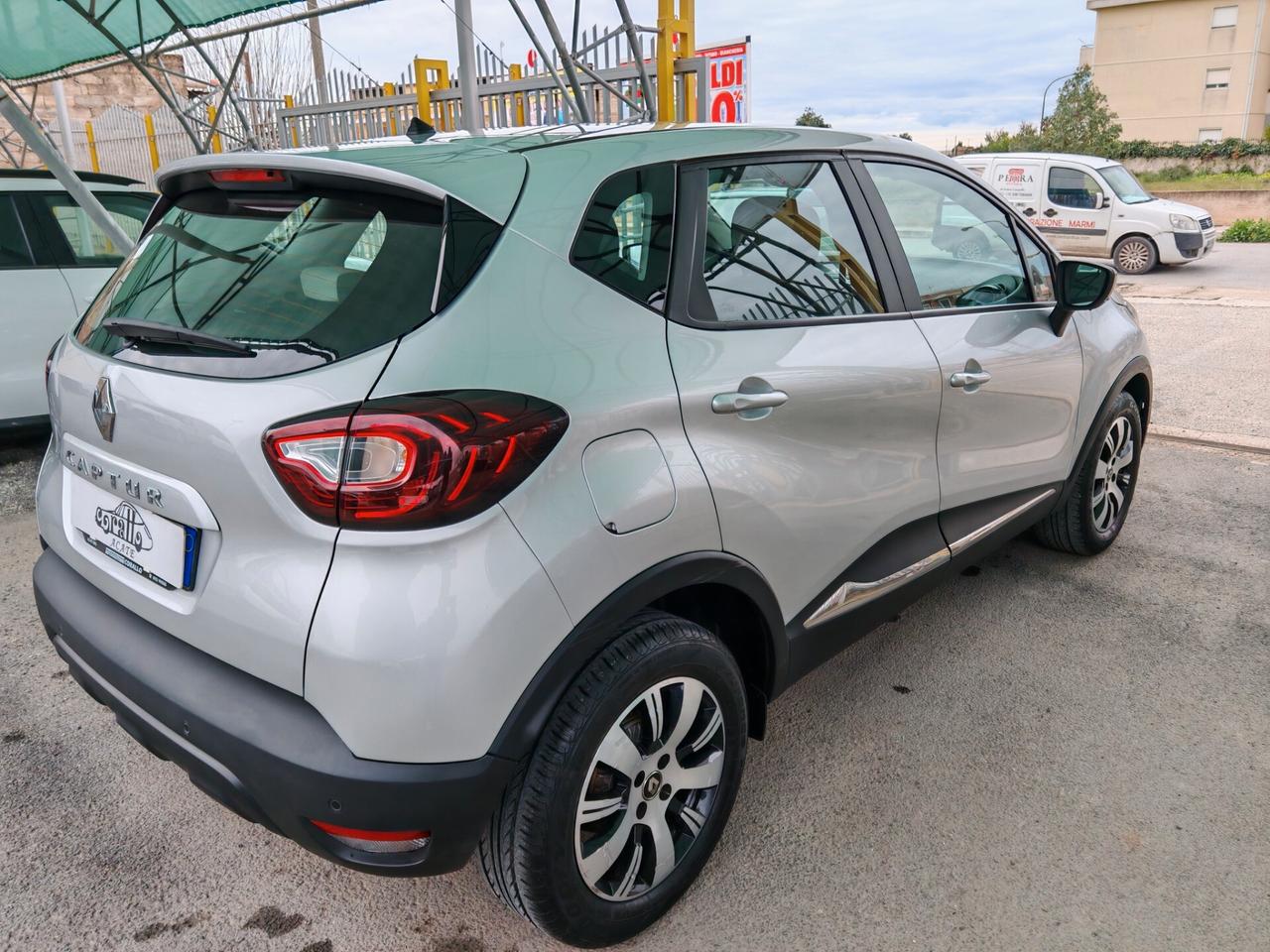 Renault Captur dCi 8V 90 CV EDC Business