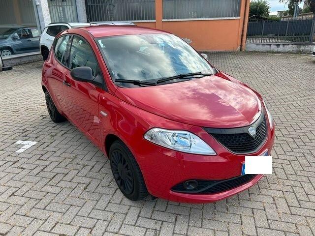 Lancia Ypsilon 1.2 69 CV 5 porte Elefantino