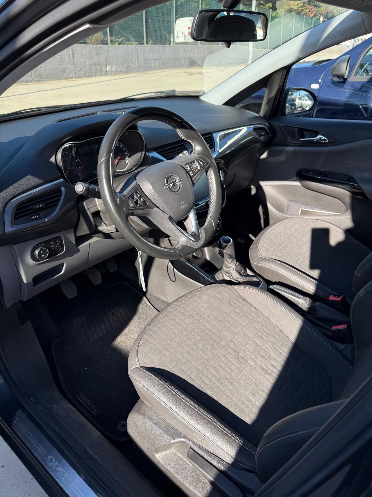 Opel Corsa 1.2 5 porte