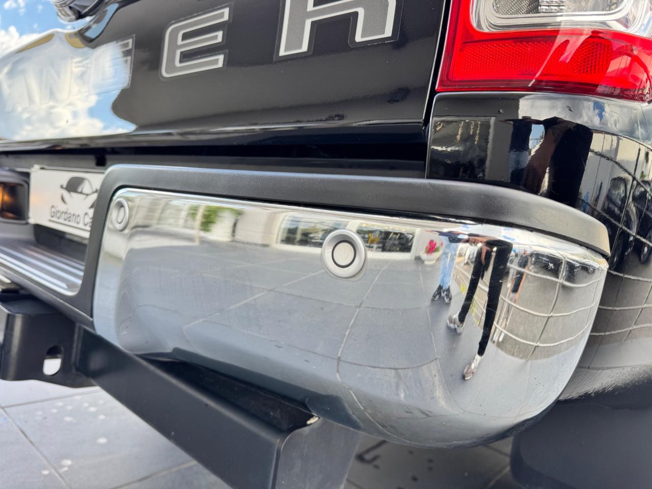 Ford Ranger 2.0 ECOBLUE aut. DC Limited 5 posti 170cv gangio traino