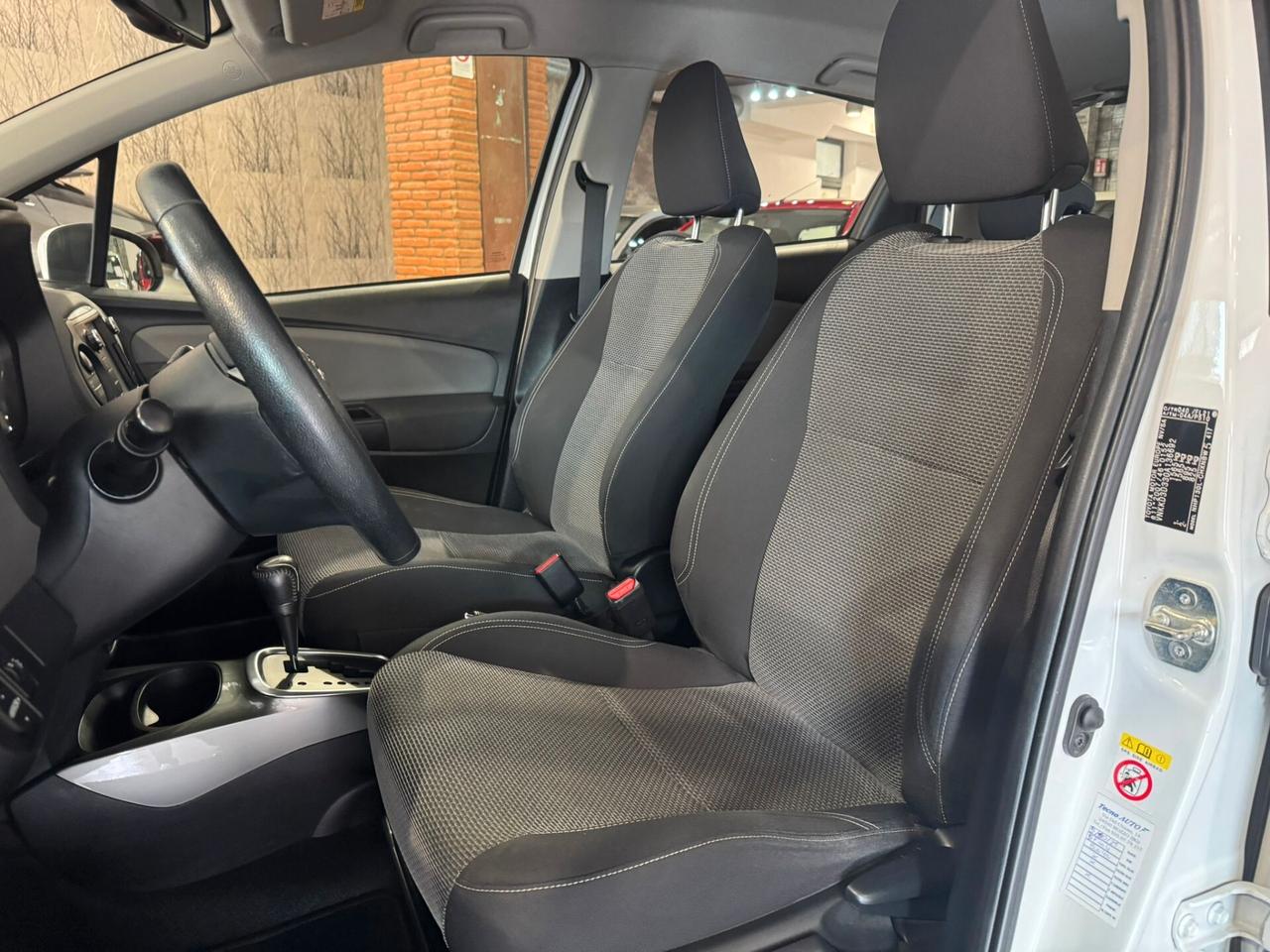 Toyota Yaris 1.5 Hybrid 5 porte Cool