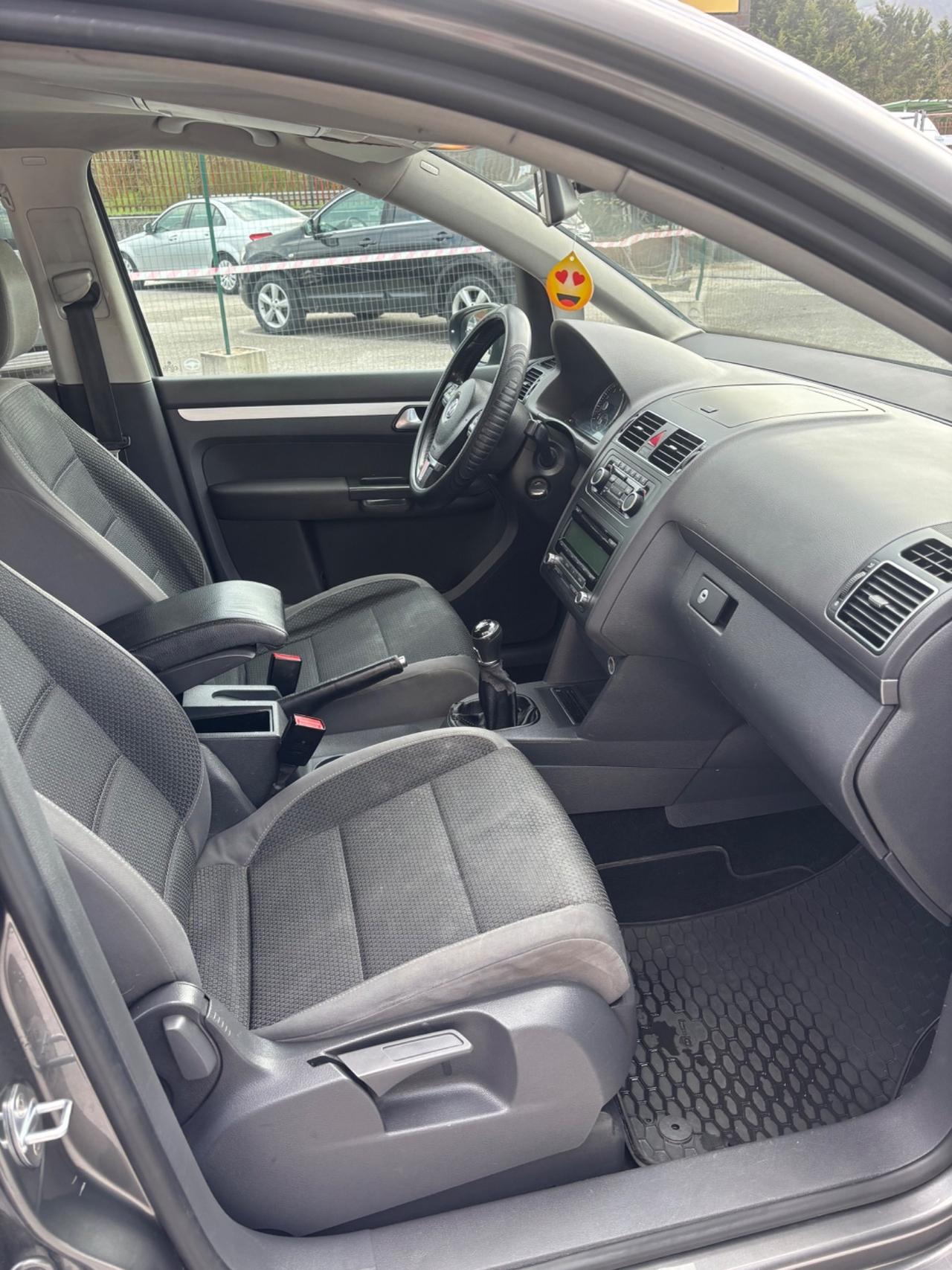 Volkswagen Touran 1.4TSI HIGHLINE Ecofuel