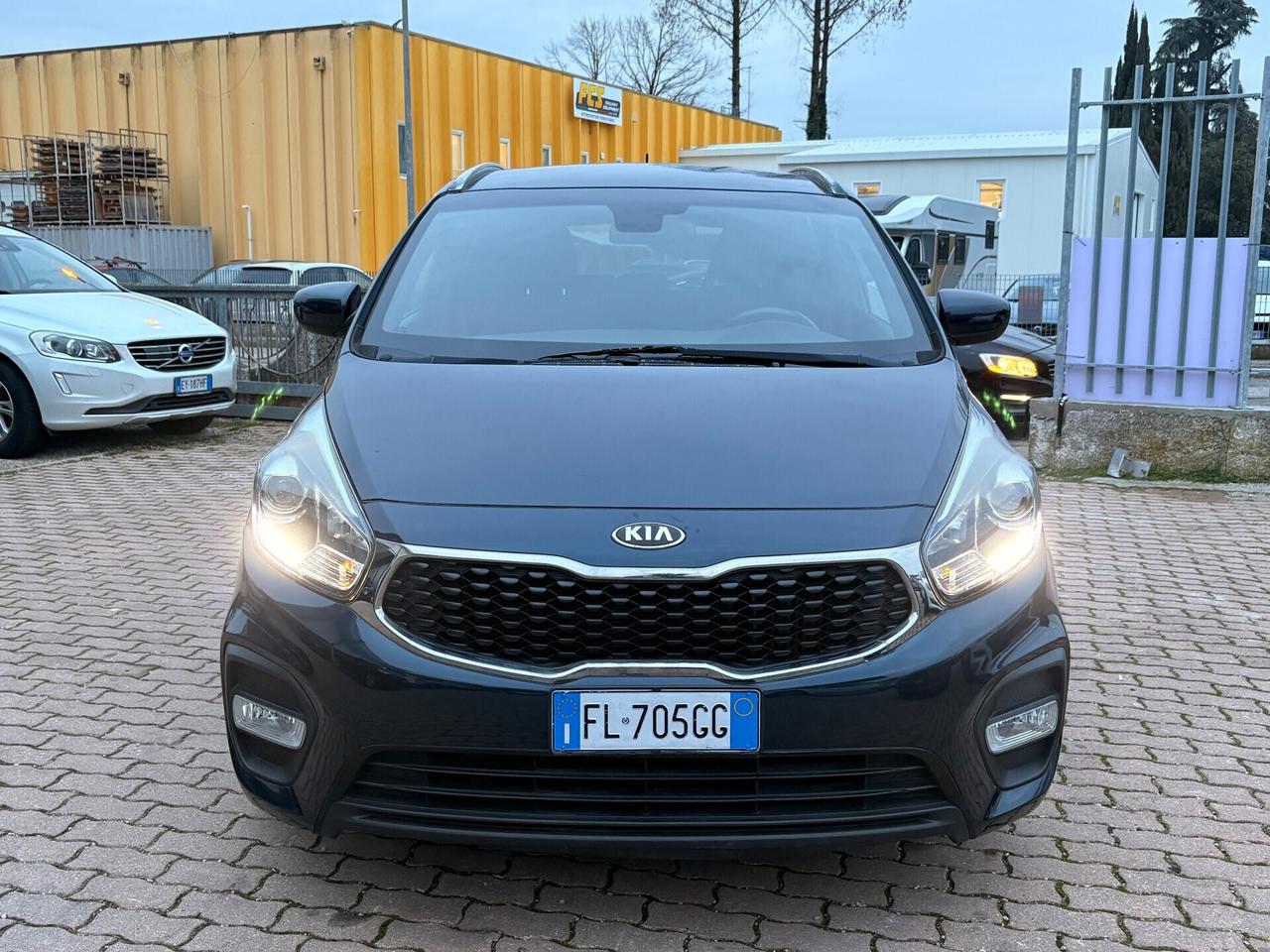 Kia Carens 1.7 CRDi 115 CV Business Class