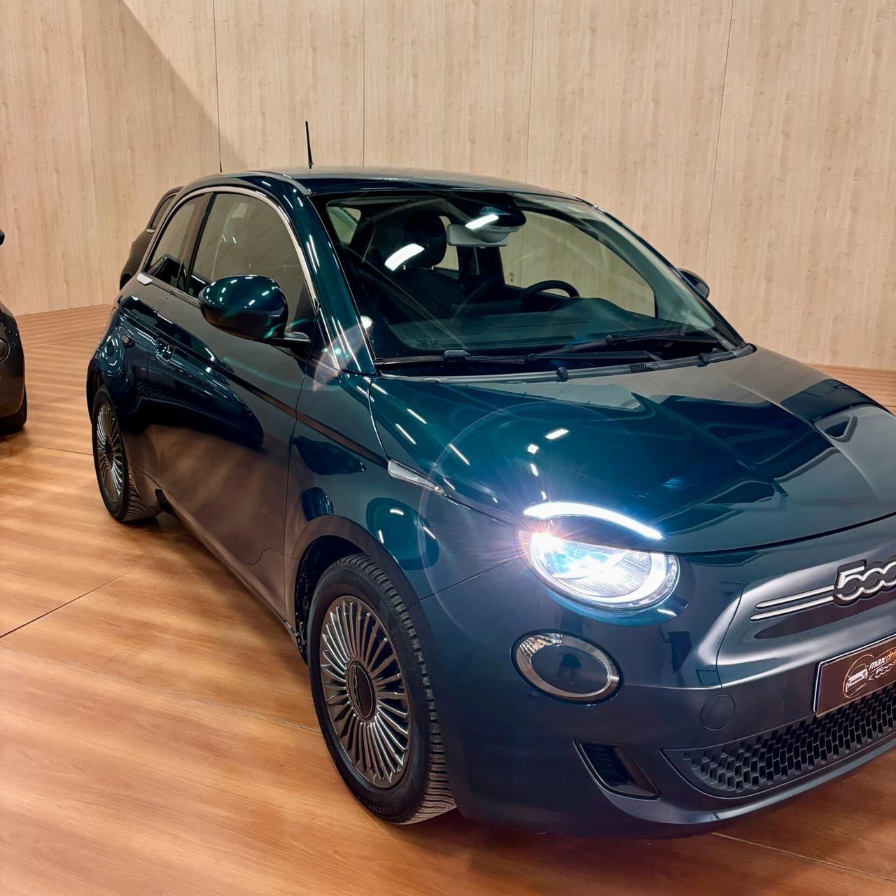 Fiat 500 500e Berlina 42 kWh Icon