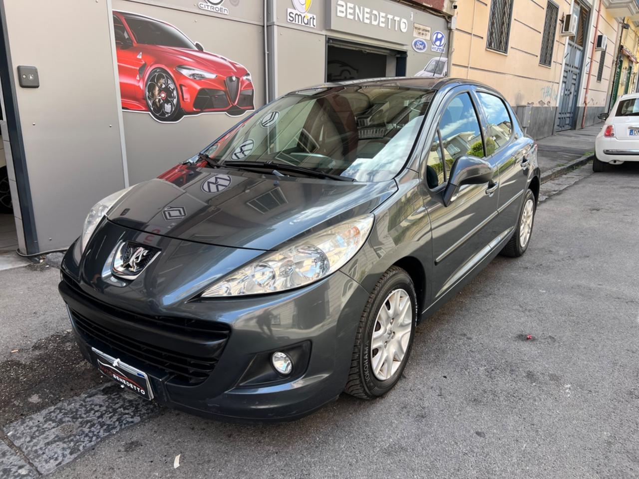 Peugeot 207 1.4 8V 75CV ECO GPL 2009