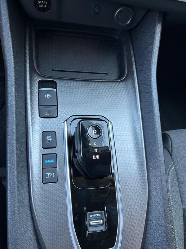 Nissan Qashqai N-CONNECTA MHYB 140CV MT 2W - VR