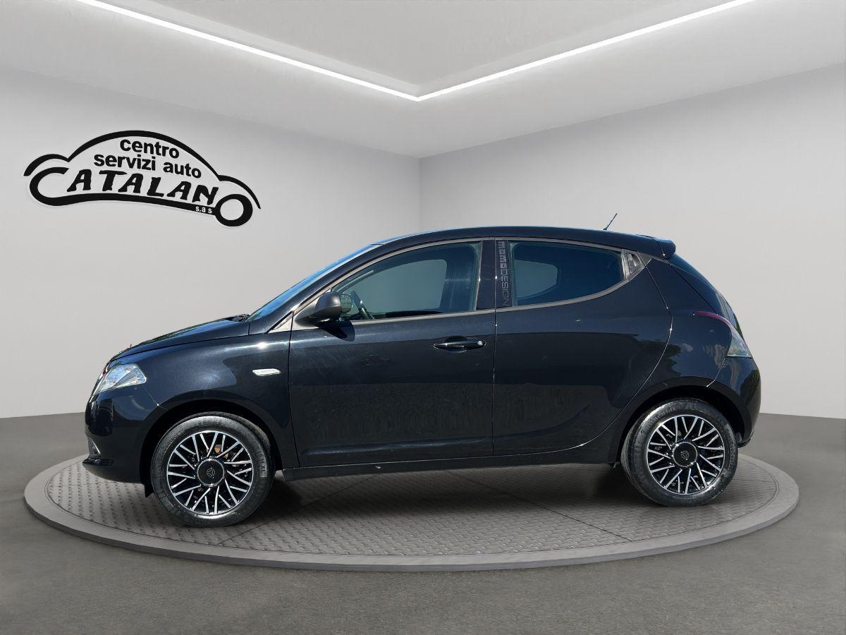 LANCIA - Ypsilon S - 1.3 MJT 95 CV 5p. S&S MOMO DESIGN