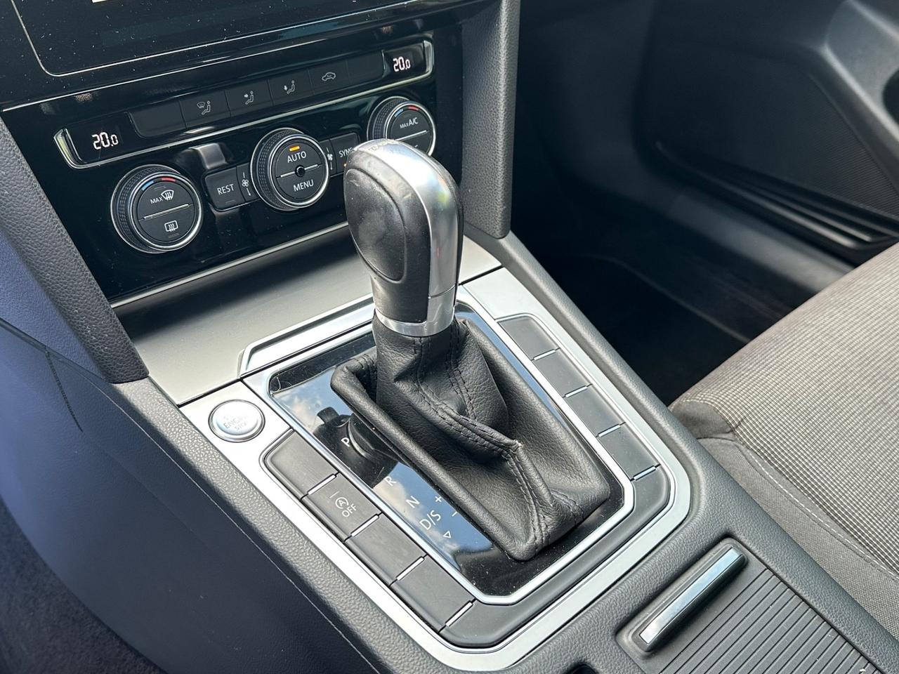 Volkswagen Passat Variant 2.0 TDI DSG Highline BlueMotion Technology
