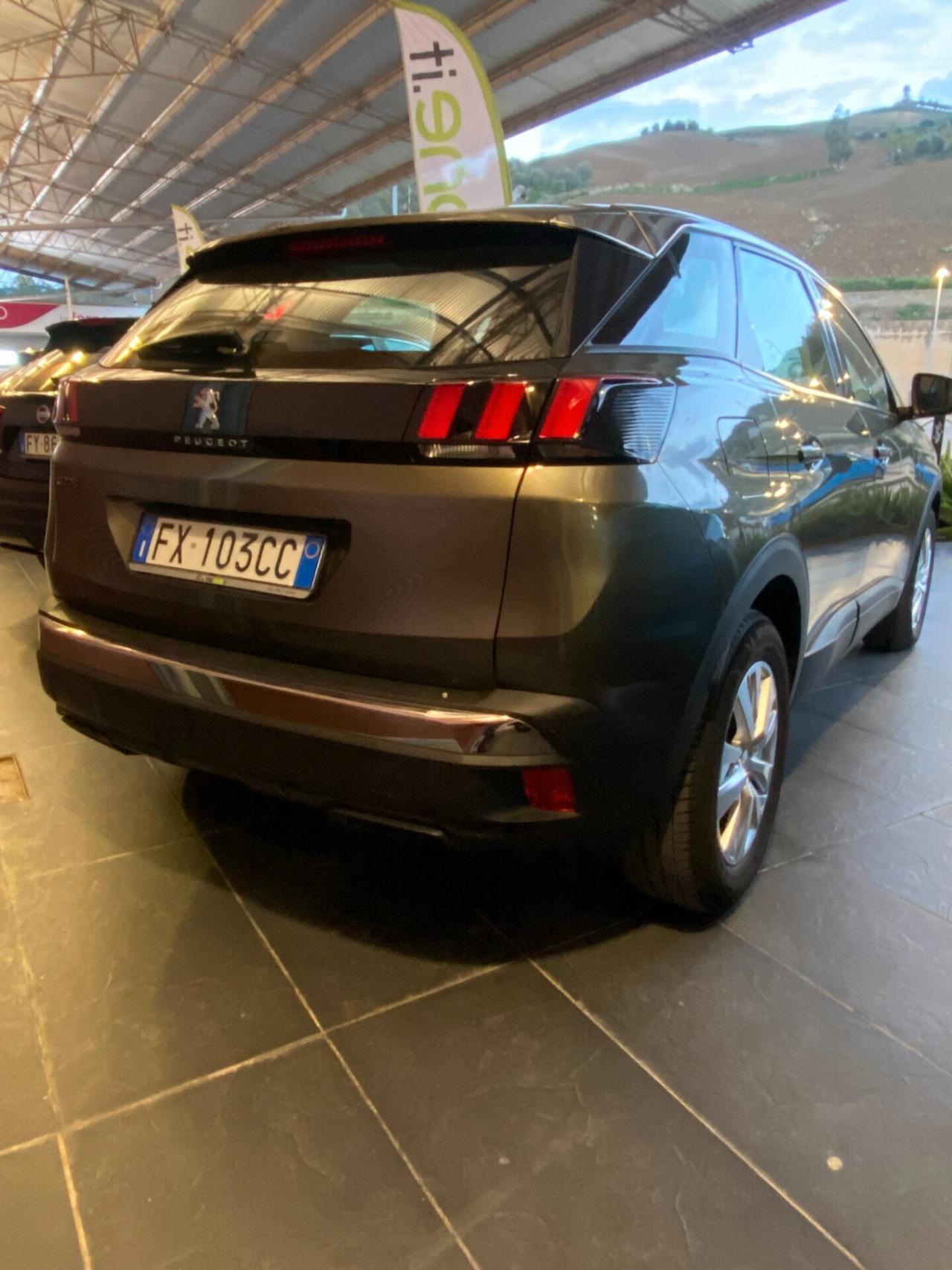 Peugeot 3008 BlueHDi 130 S&S EAT8 - 81.040 km