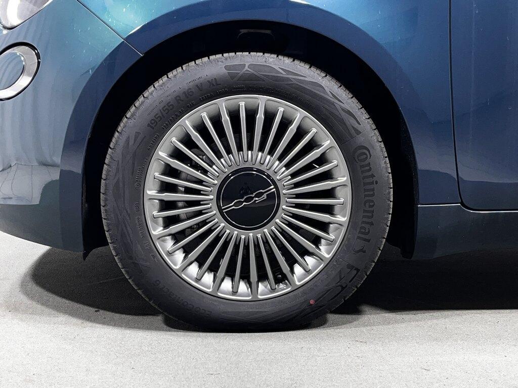 Fiat 500 e 42 kWh