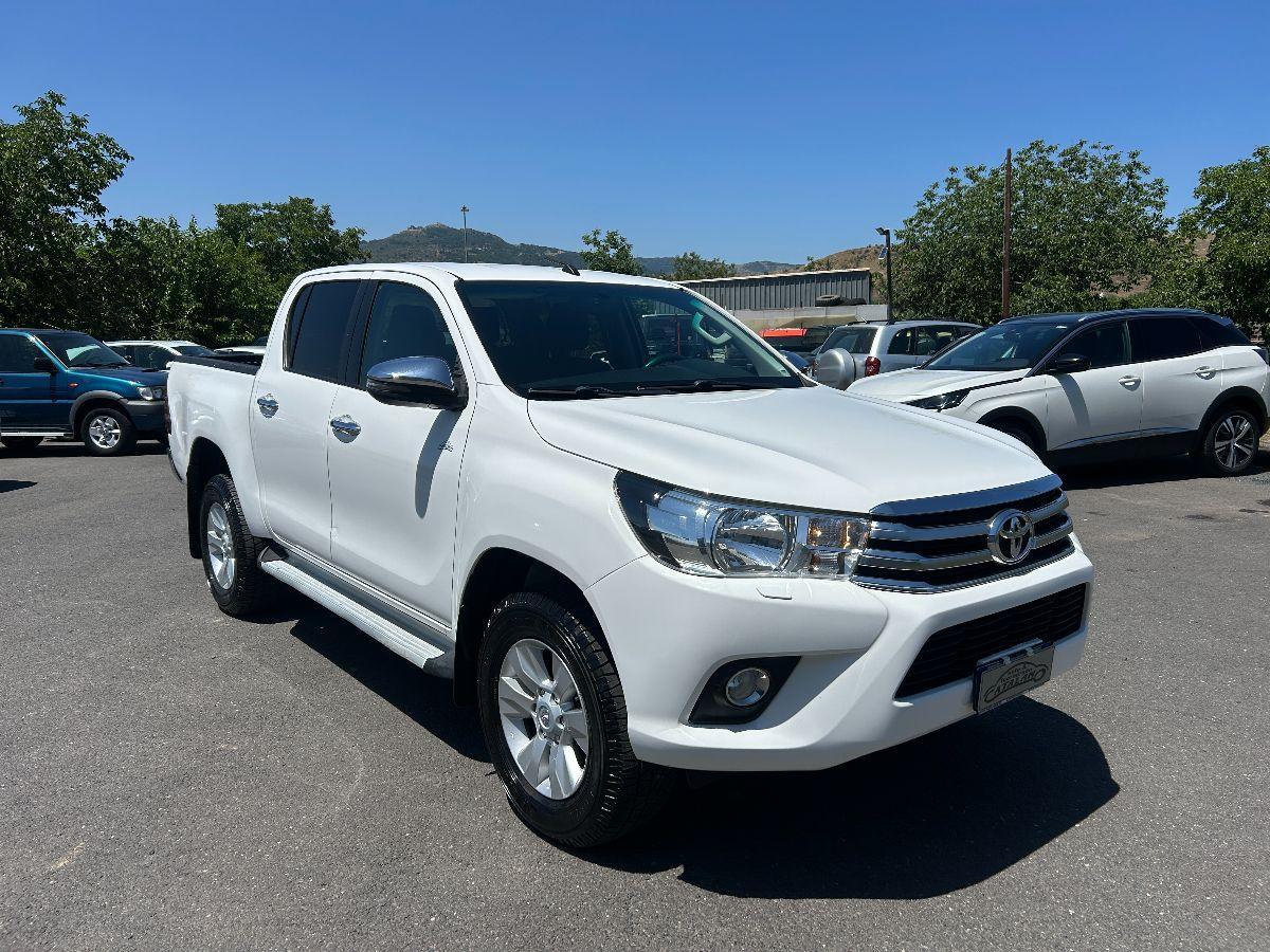 TOYOTA - Hilux 2.4 d-4d 4x4 EXECUTIVE TELECAMERA