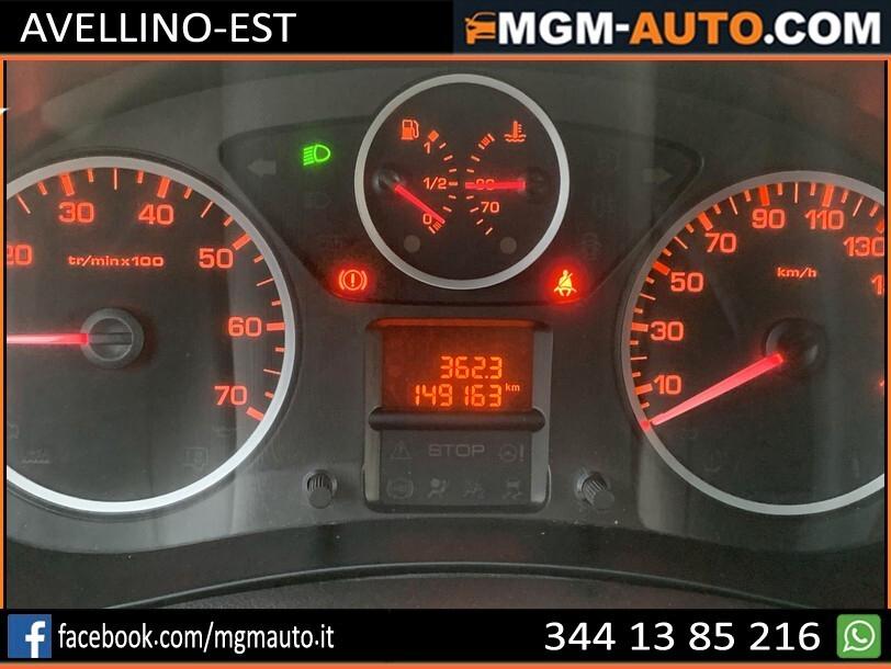 Peugeot Partner Tepee BlueHDi 100 Outdoor