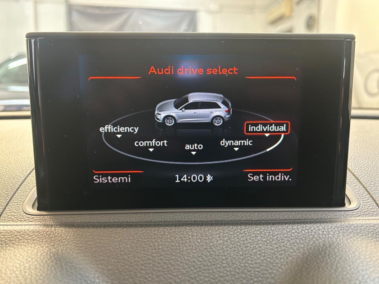 Audi A3 SPB 2.0 TDI S-LINE