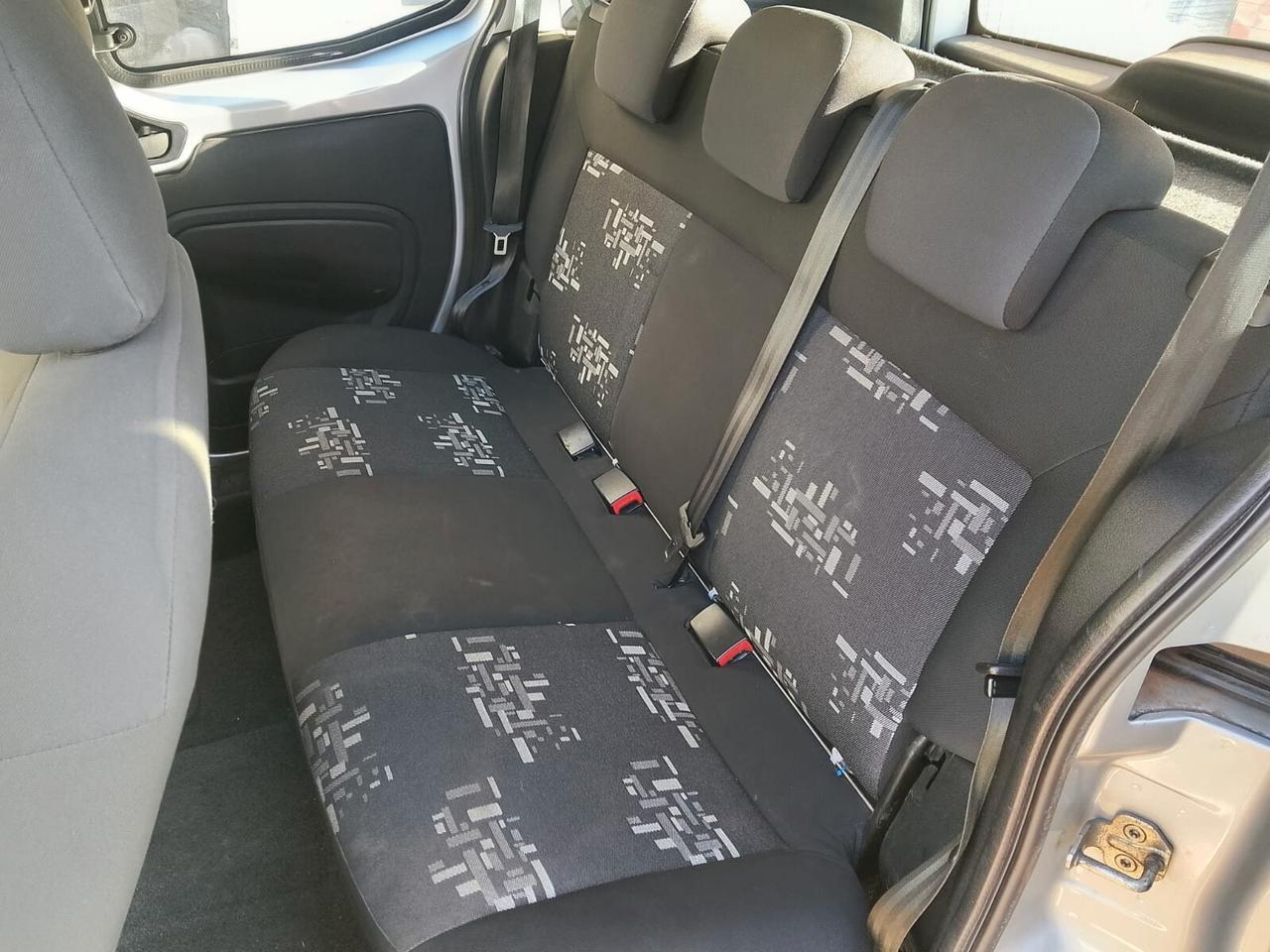 Fiat Qubo 1.3 MJT Autovettura con Gancio Traino