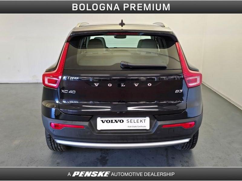 Volvo XC40 XC40 B3 automatico Core