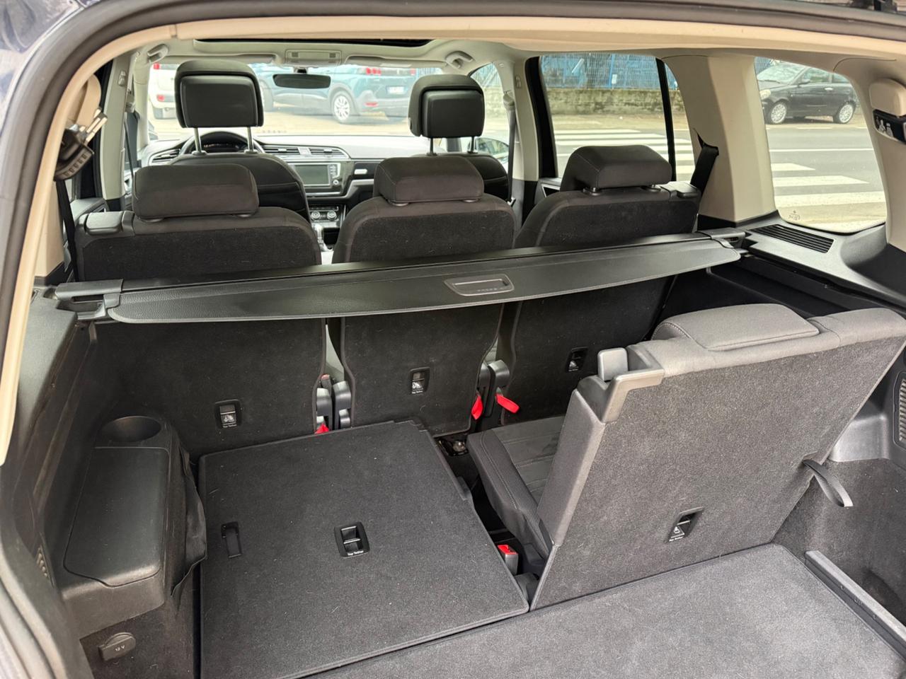 Volkswagen Touran 2.0 TDI 150 CV SCR DSG Executive BlueMotion Tech.