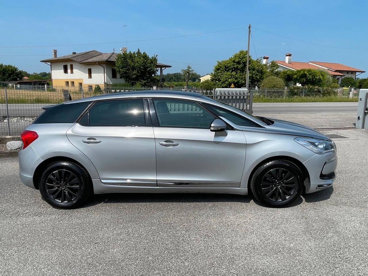 Ds DS5 DS 5 BlueHDi 120 S&S So Chic