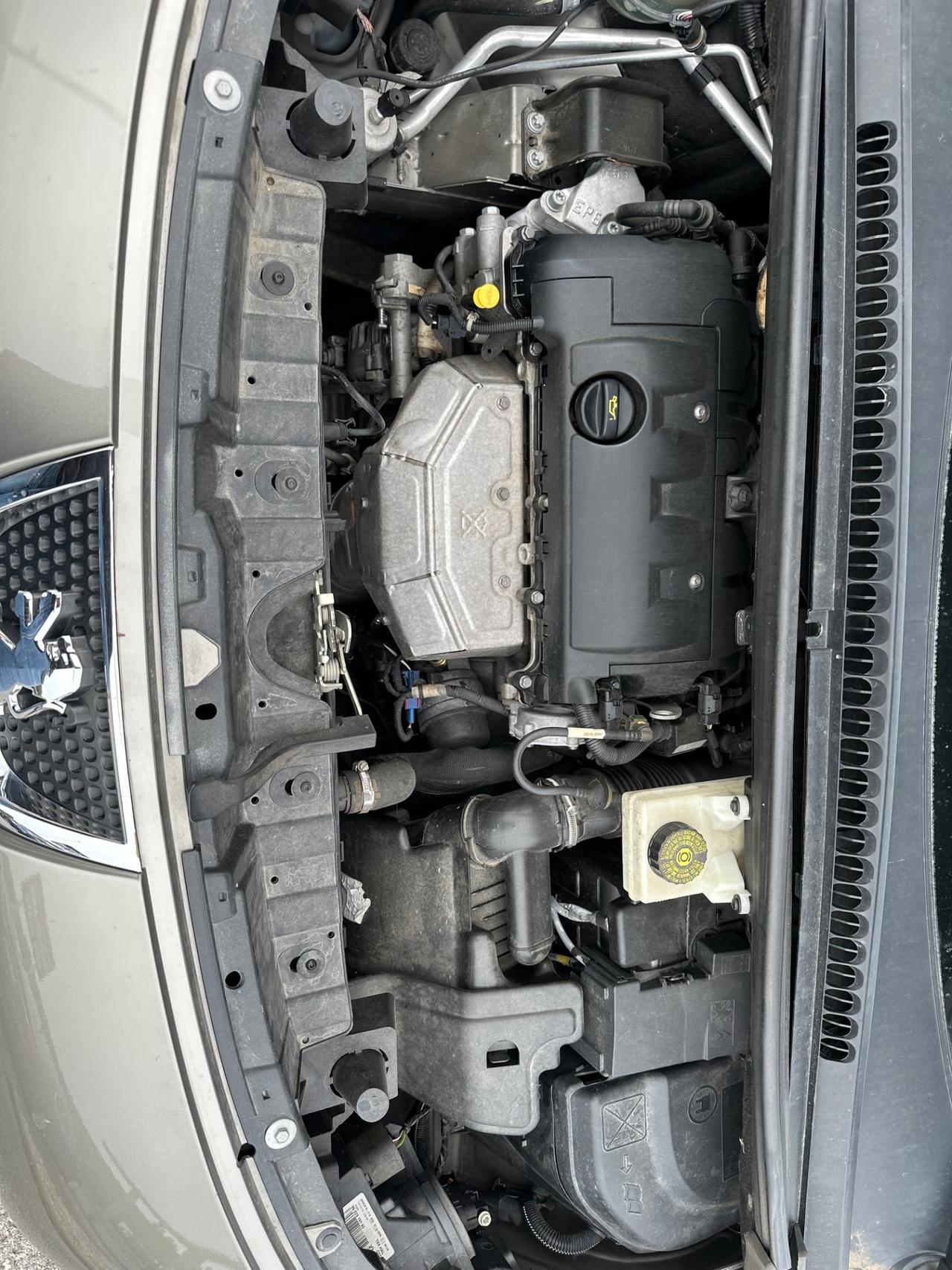 Peugeot 3008 1.6 VTi 120CV Premium