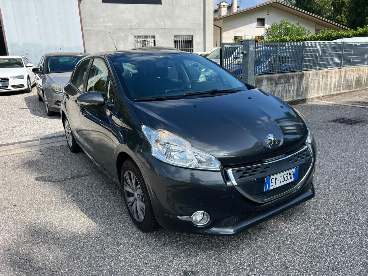 Peugeot 208 BlueHDi 75 S&S 5 porte Active Ok neopatentato