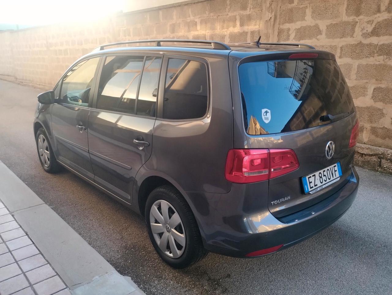 Volkswagen Touran Business 1.6 TDI DSG Comfortline