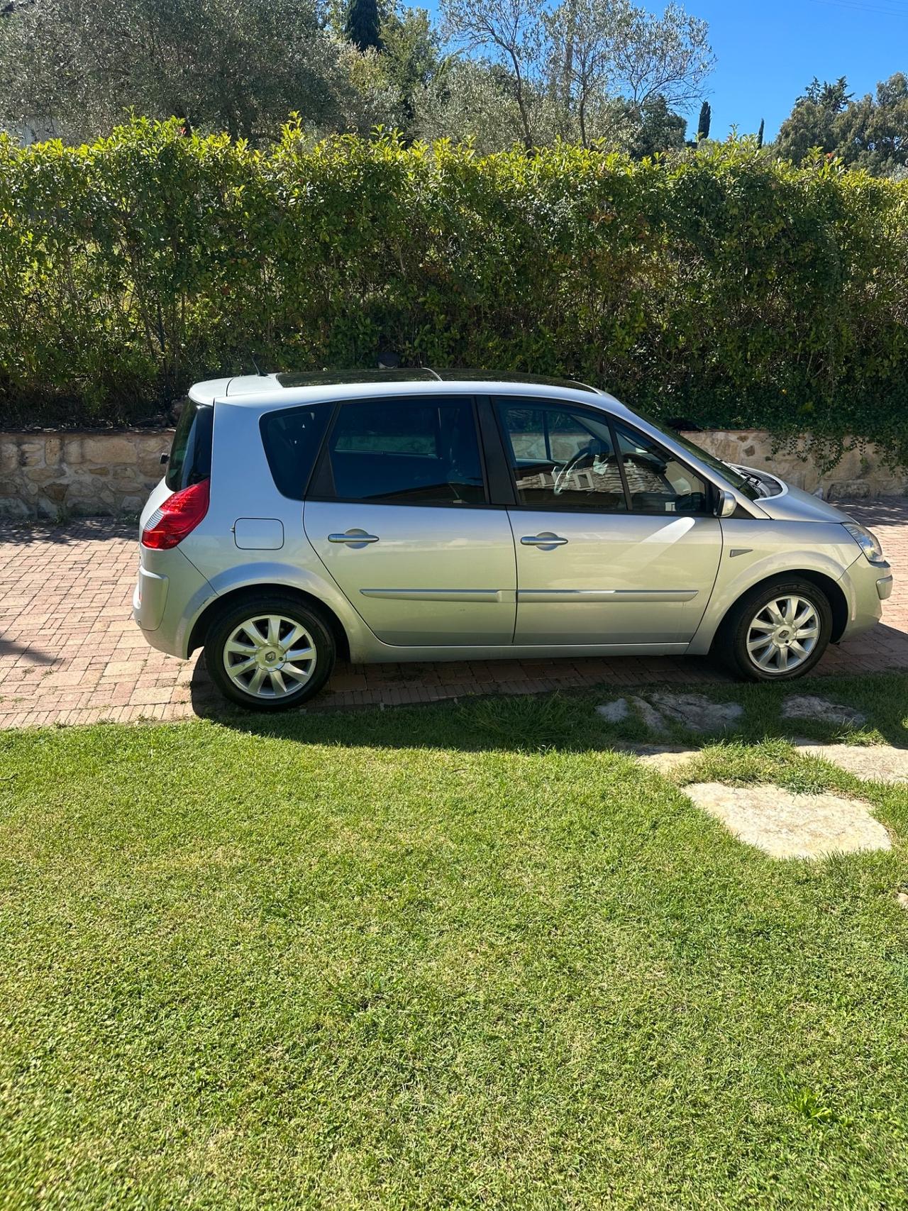 Renault Scenic Scénic 1.5 dCi/85CV Pack