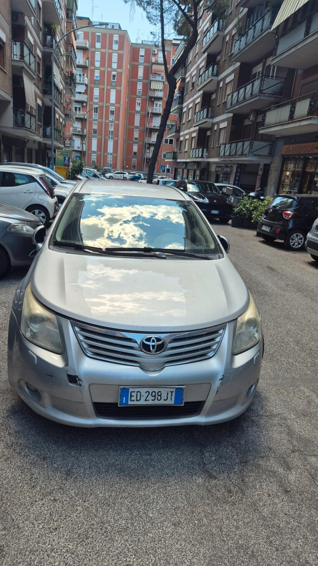 Toyota Avensis 2.2 D-4D Wagon Sol Plus