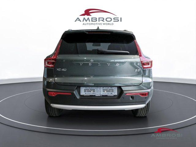 VOLVO XC40 B3 Mild hybrid Benzina Plus Dark