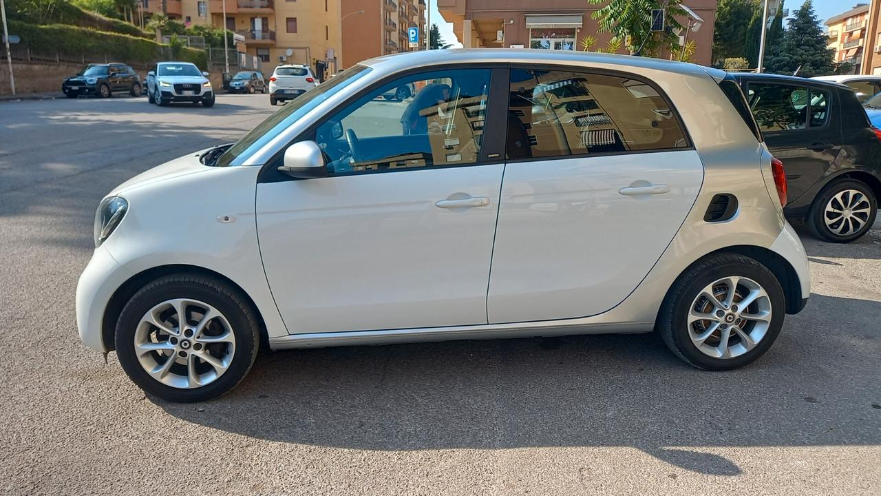 Smart ForFour 70 1.0 Passion