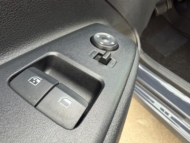 HYUNDAI i10 1.0 MPI AUTOMATICA CONNECTLINE+VIRTUAL+NAVI+PDC