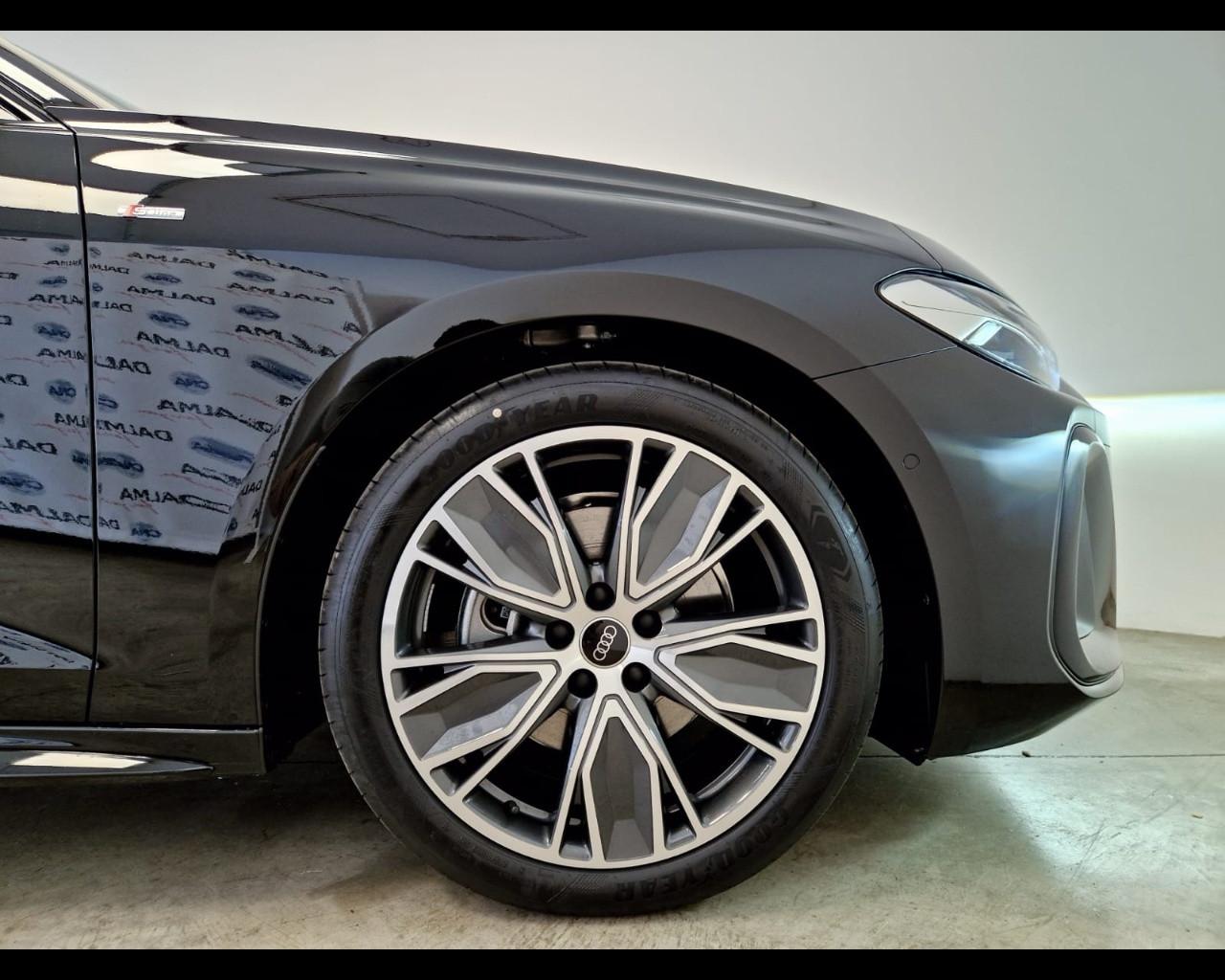 AUDI A5 AVANT - A5 AVANT TFSI 150 KW S TRONIC S LINE MY25