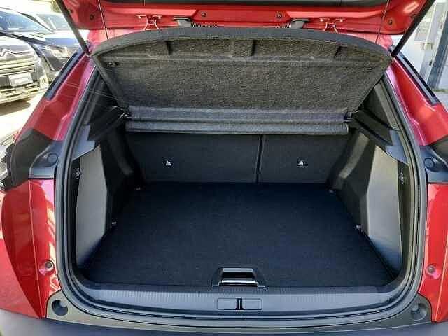 Peugeot 2008 PureTech 130 S&S EAT8 Allure