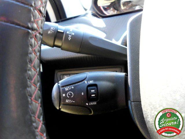 PEUGEOT 2008 BlueHDi 100 S&S GT Line