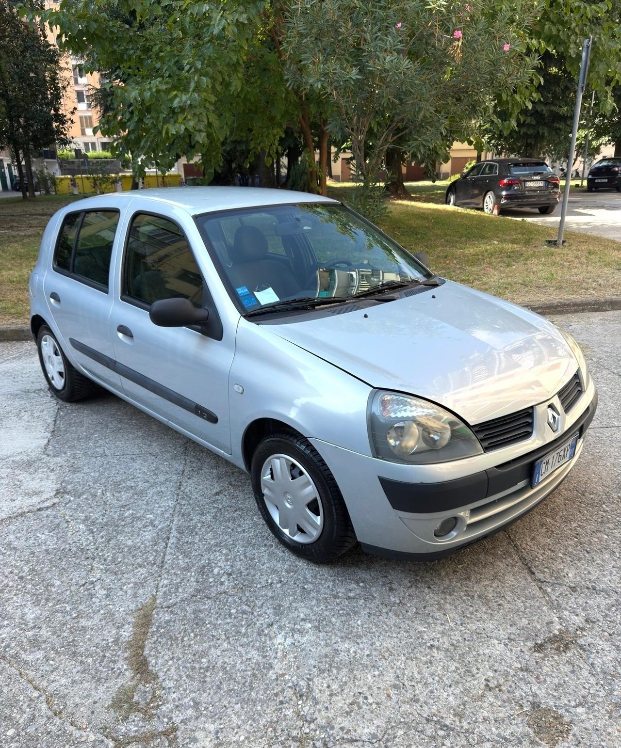Renault Clio 1.2 16V cat 5 porte Confort Authentique