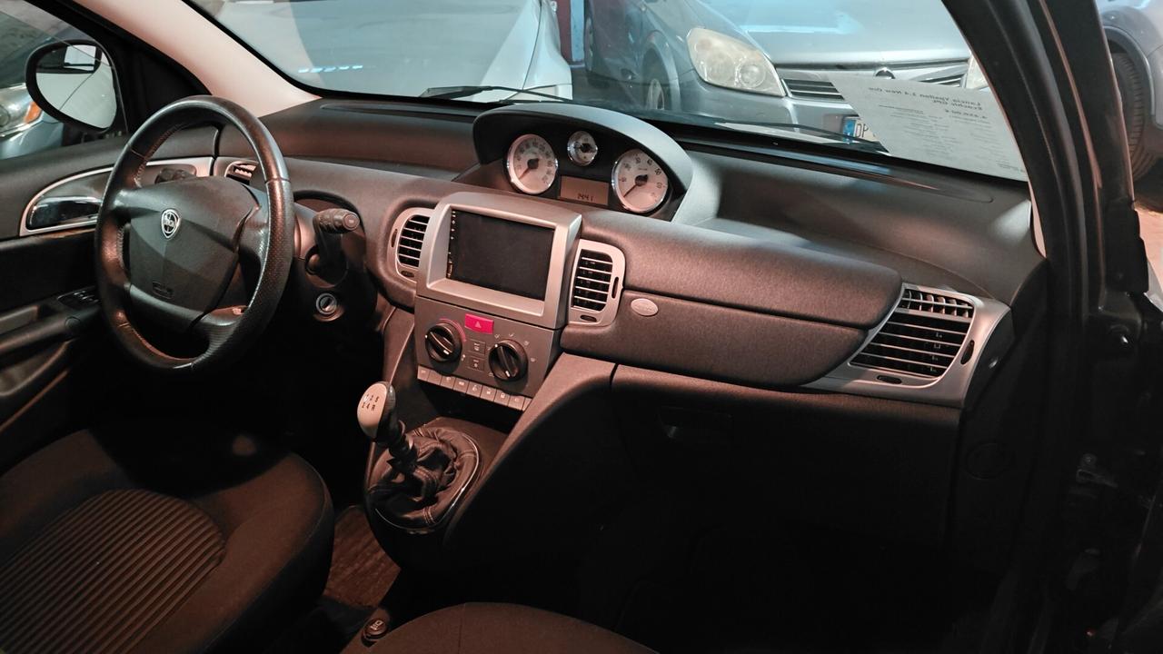 Lancia Ypsilon 1.4 New Oro Ecochic GPL